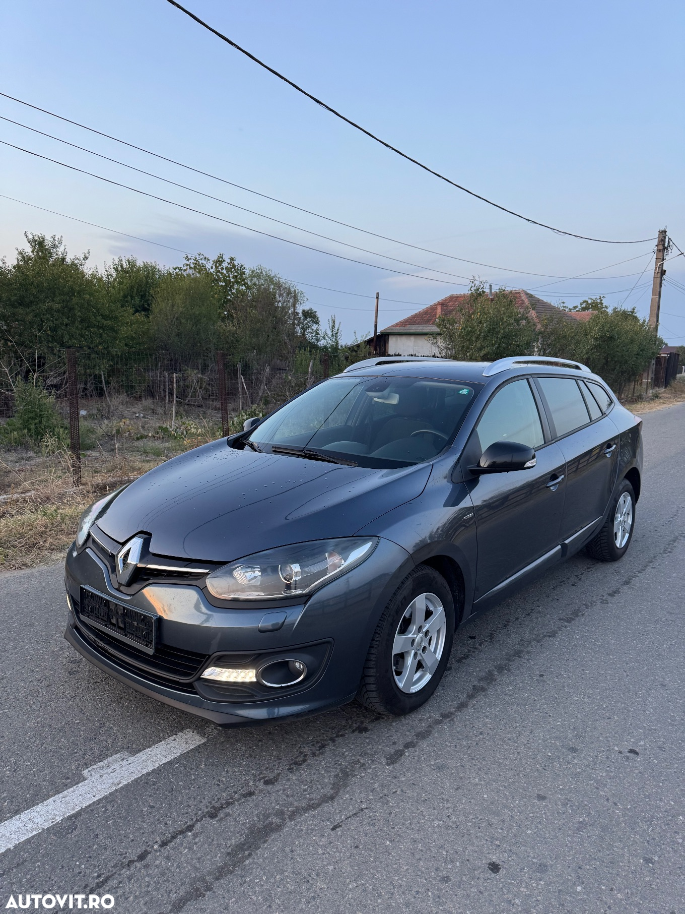 Renault Megane Grandtour ENERGY TCe 115 Start & Stopp Dynamique - 11
