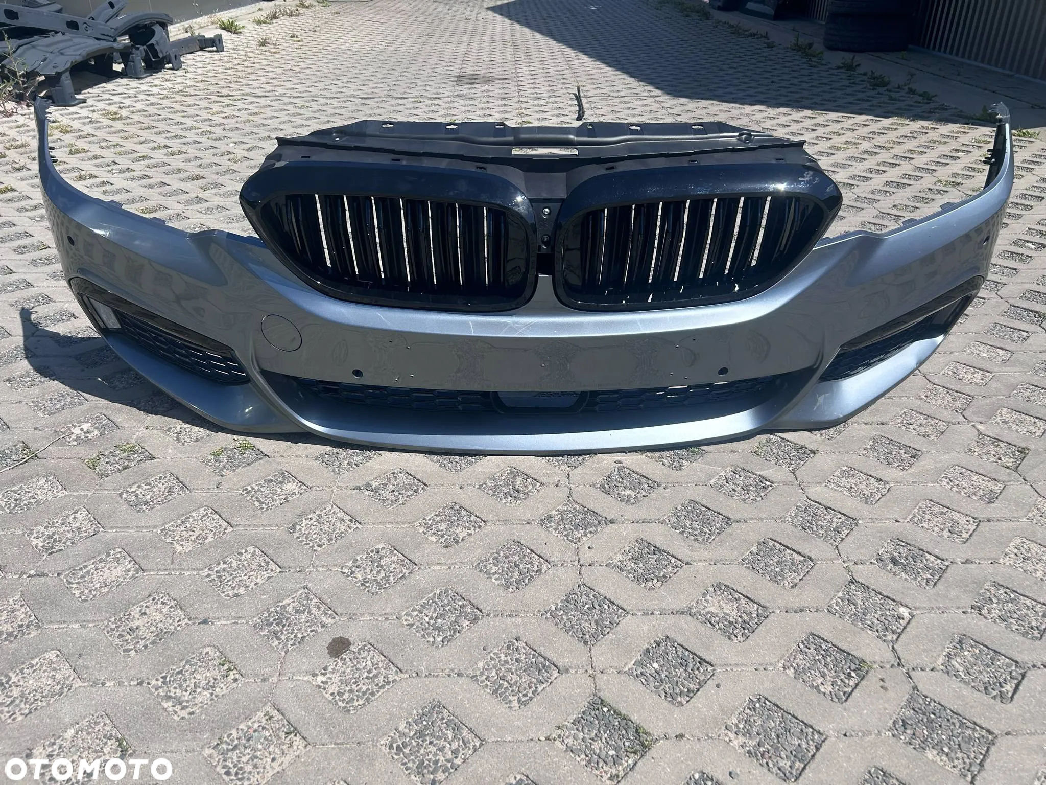 BMW 5 G30 M-Pakiet Zderzak Przód Przedni 6xPDC Radar Frozen Arctic Gray 490 - 11