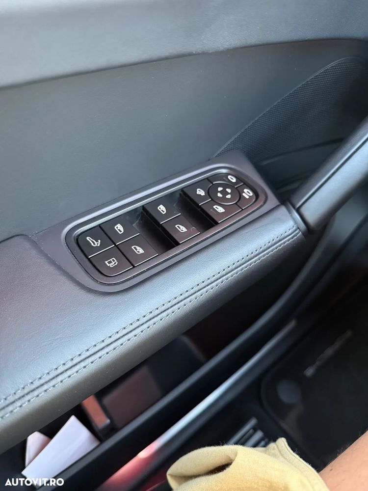 Porsche Cayenne E-Hybrid - 16