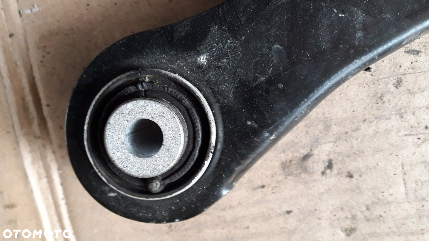 WAHACZ TYLNY LEWY AUDI A4 B9 8W0505397E - 3
