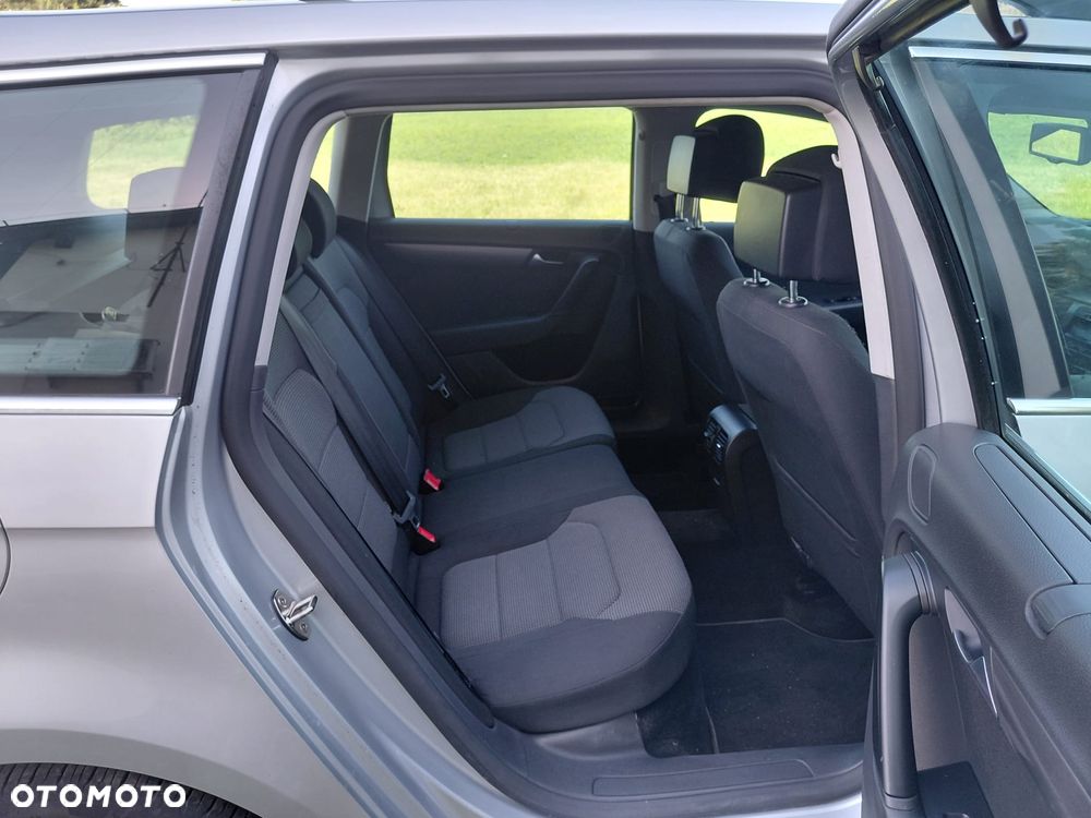 Volkswagen Passat Variant 1.8 TSI Comfortline - 13