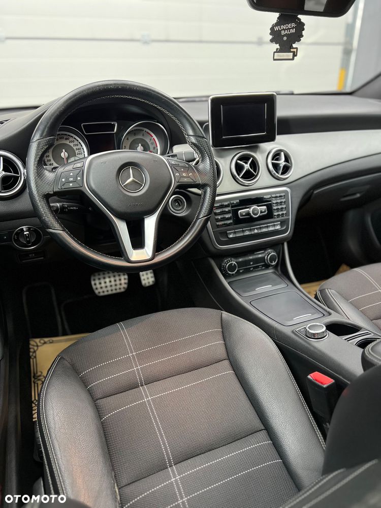 Mercedes-Benz CLA - 11