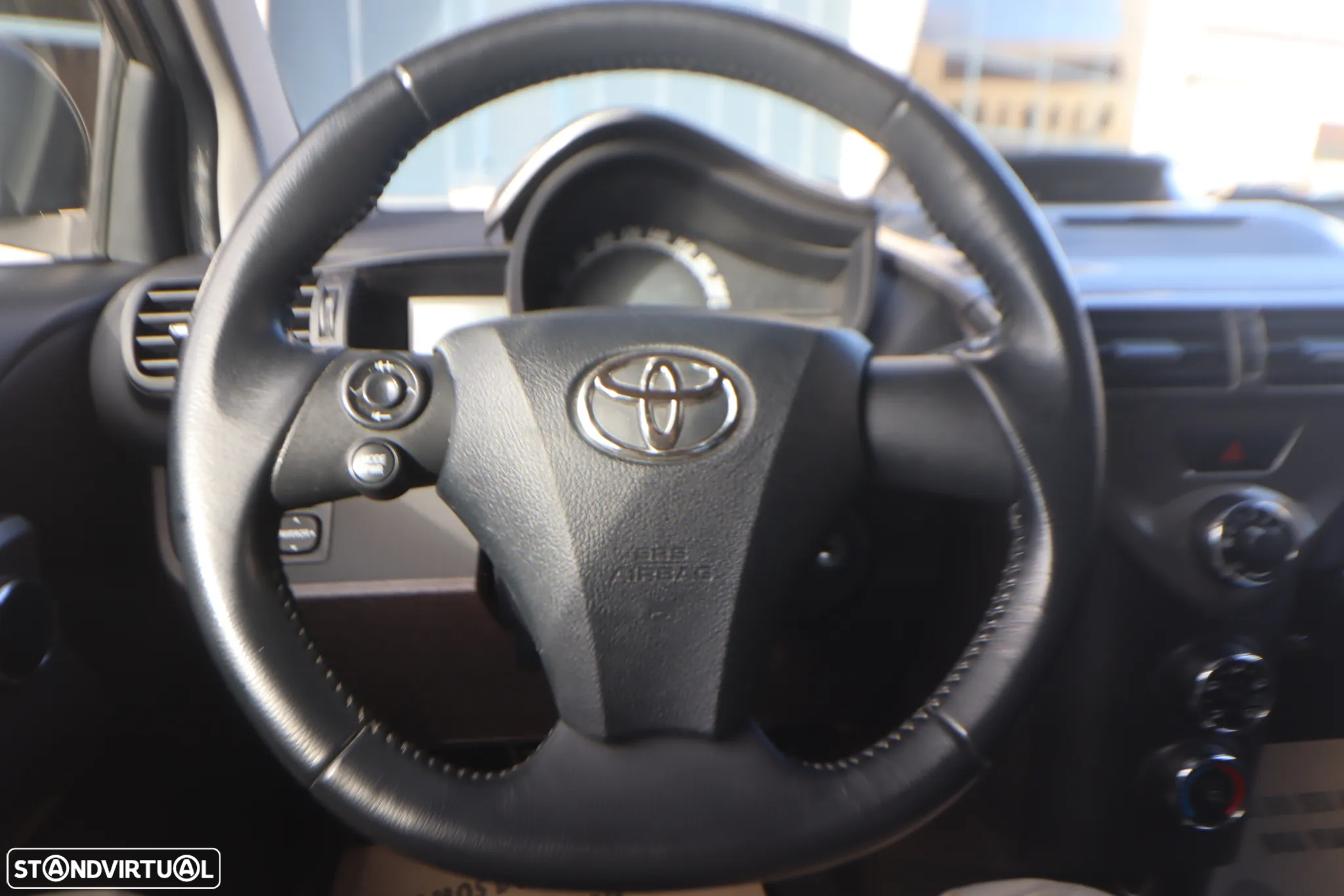 Toyota iQ 1.4 D-4D 2 EP - 9
