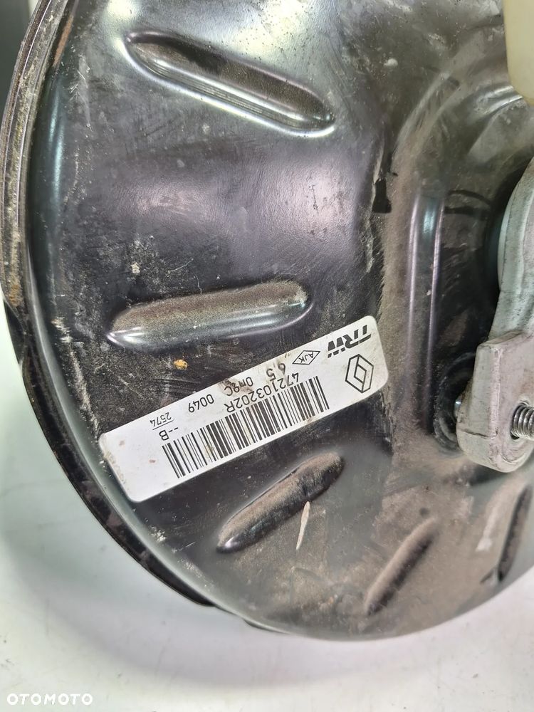 serwo hamulcowe RENAULT CLIO IV 472103202R   (40/5) - 3