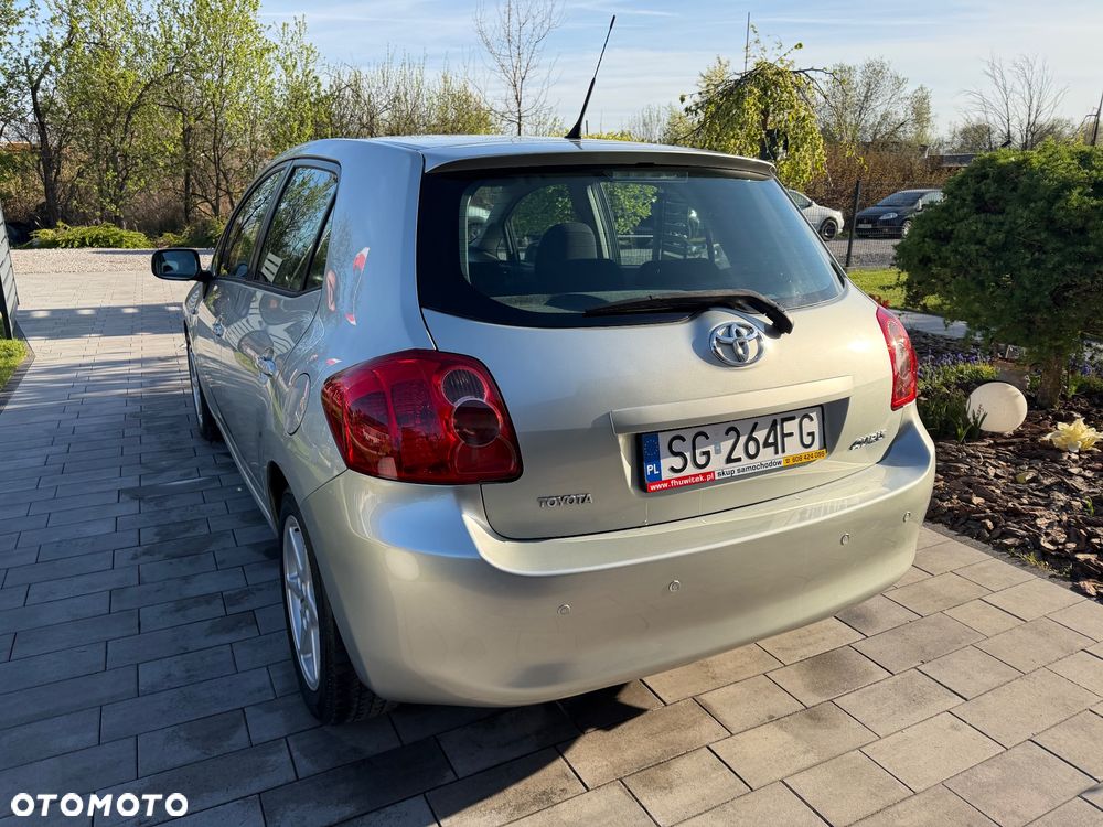 Toyota Auris 1.6 VVT-i Team - 3