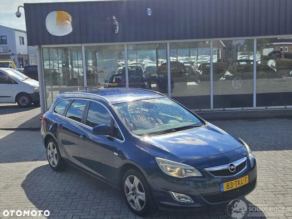Opel Astra 1.4 Turbo Sports Tourer - 6