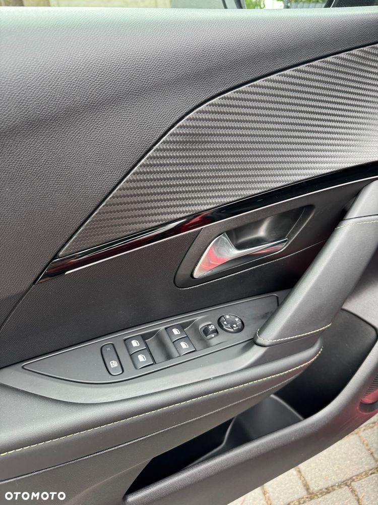 Peugeot 208 PureTech 100 EAT8 GT - 20