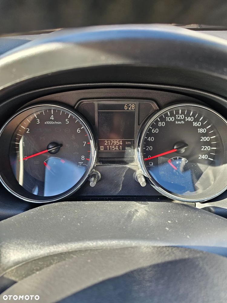 Nissan Qashqai 1.6 Visia CVT - 12