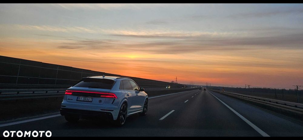 Audi RS Q8 - 4