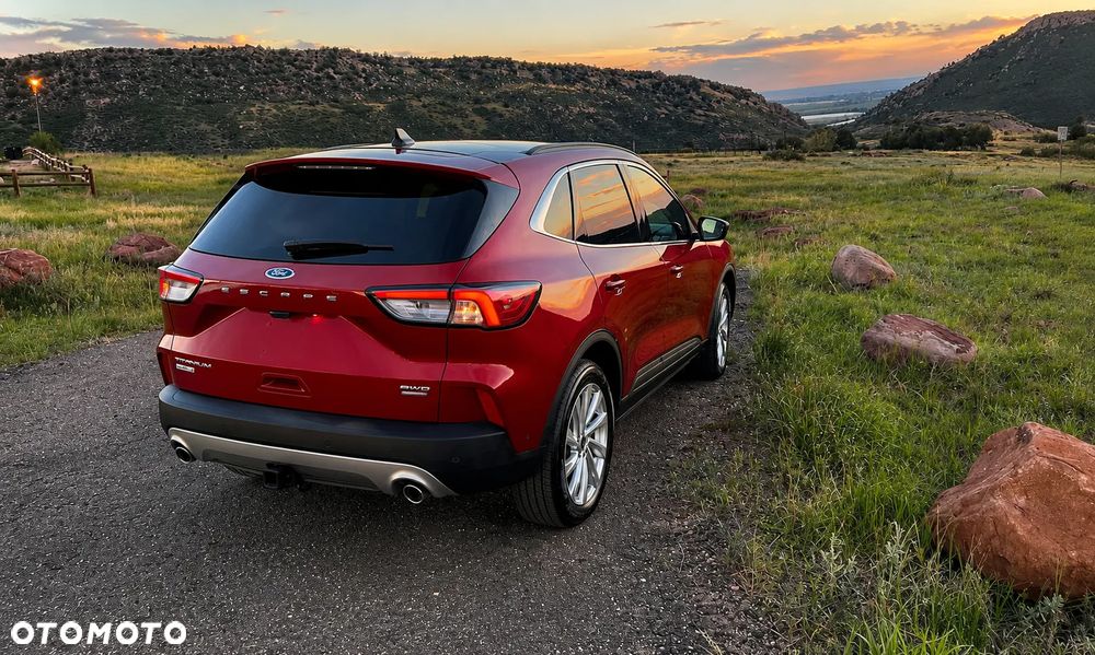 Ford Escape 2.0 EcoBoost AWD Titanium - 15