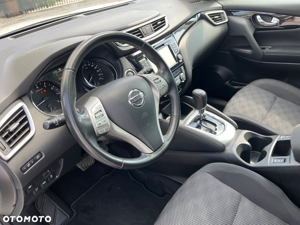 Nissan Qashqai 1.2 DIG-T N-Connecta Xtronic EU6 - 8