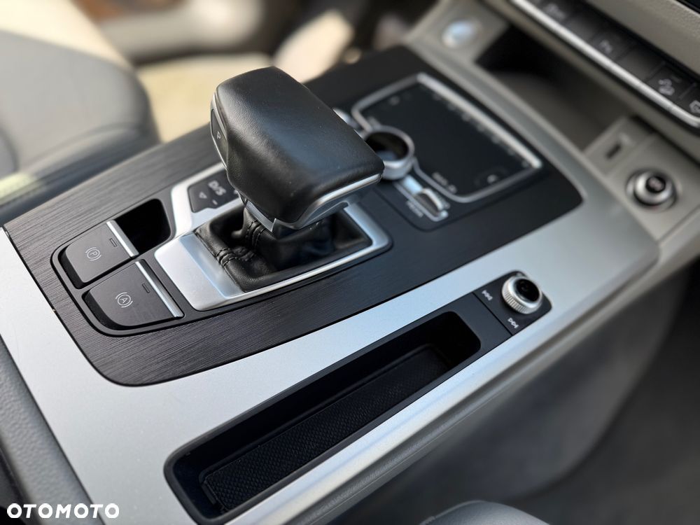 Audi Q5 35 TDI S tronic design - 19