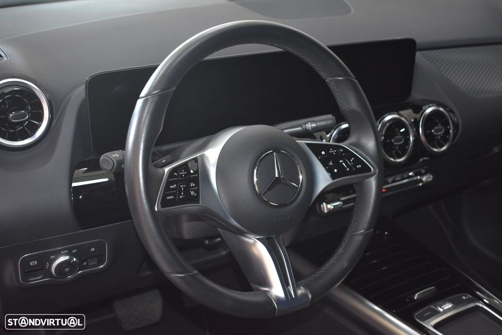Mercedes-Benz GLA 250 - 28