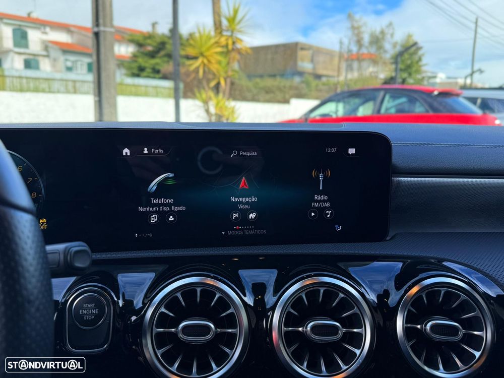 Mercedes-Benz A 250 e AMG Line - 21