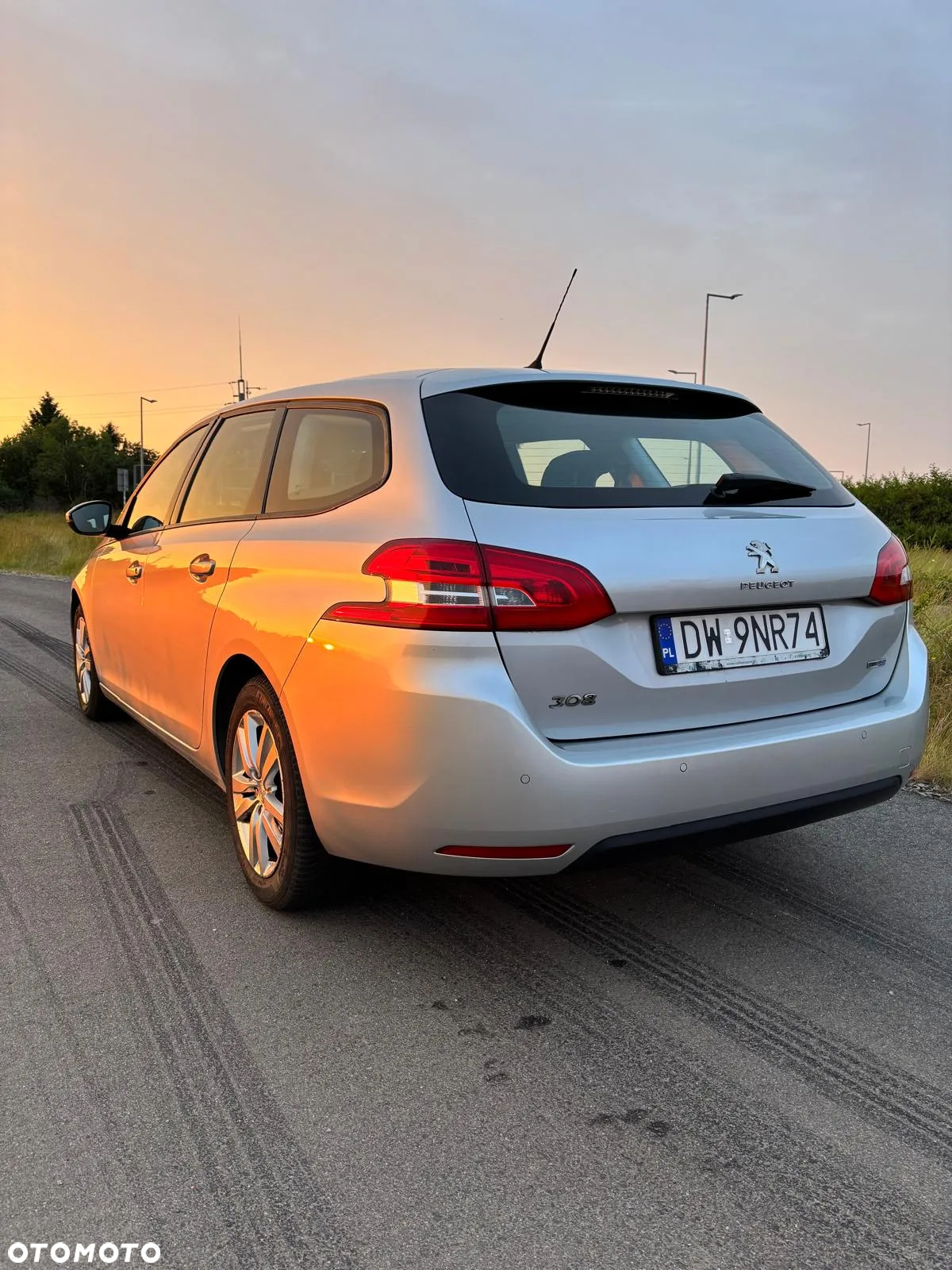 Peugeot 308 SW 1.6 BlueHDi Business Line S&S - 16