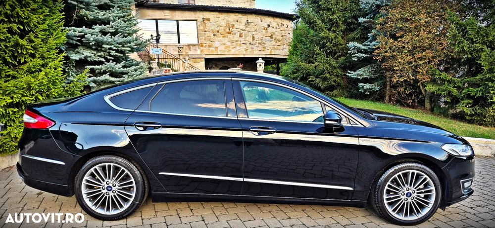 Ford Mondeo 2.0 HEV Vignale - 26