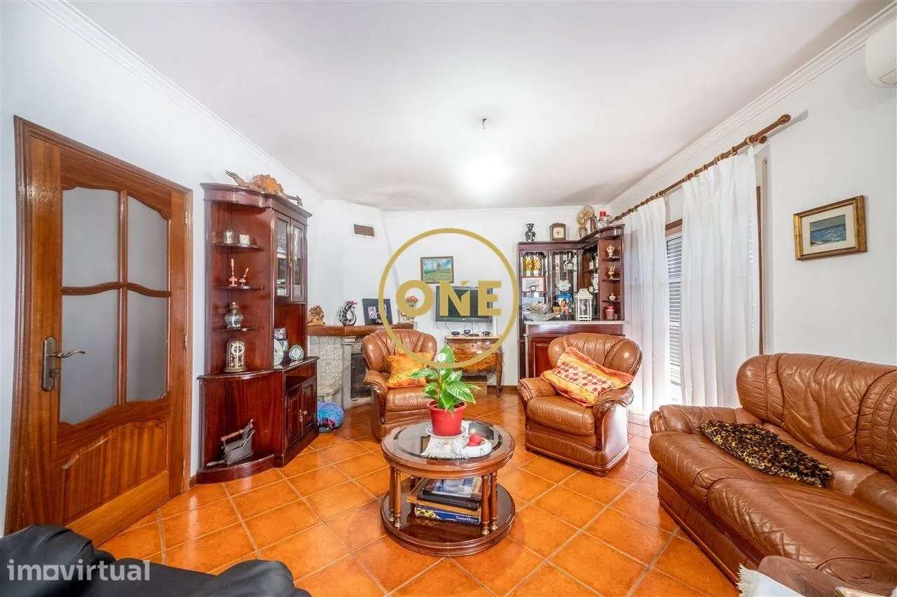 Moradia T3 Adaptável para Bifamiliar em Arnoso (Santa Maria) - Grande imagem: 5/37