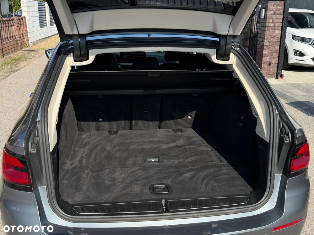 BMW Seria 5 520d mHEV - 35