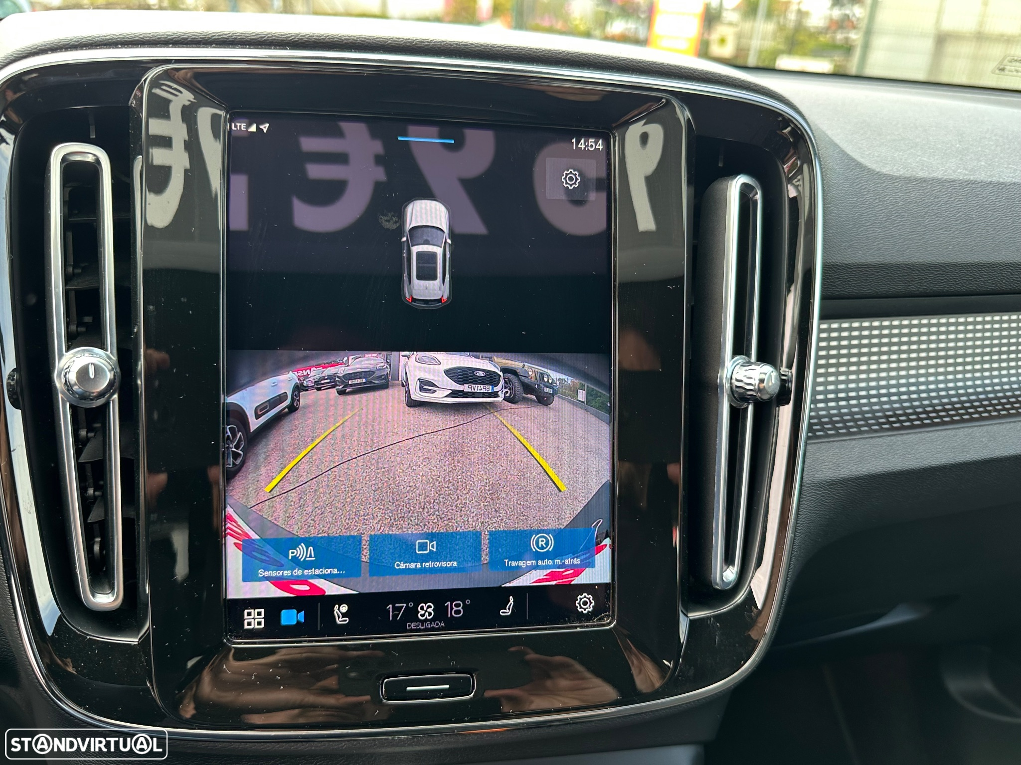 Volvo XC 40 Recharge Plus - 9