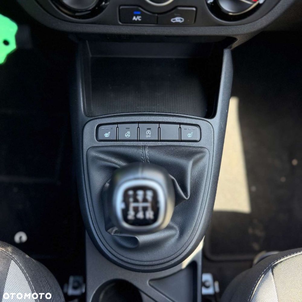 Hyundai i10 - 23
