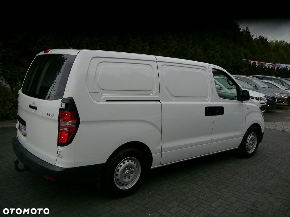 Hyundai H-1 - 16