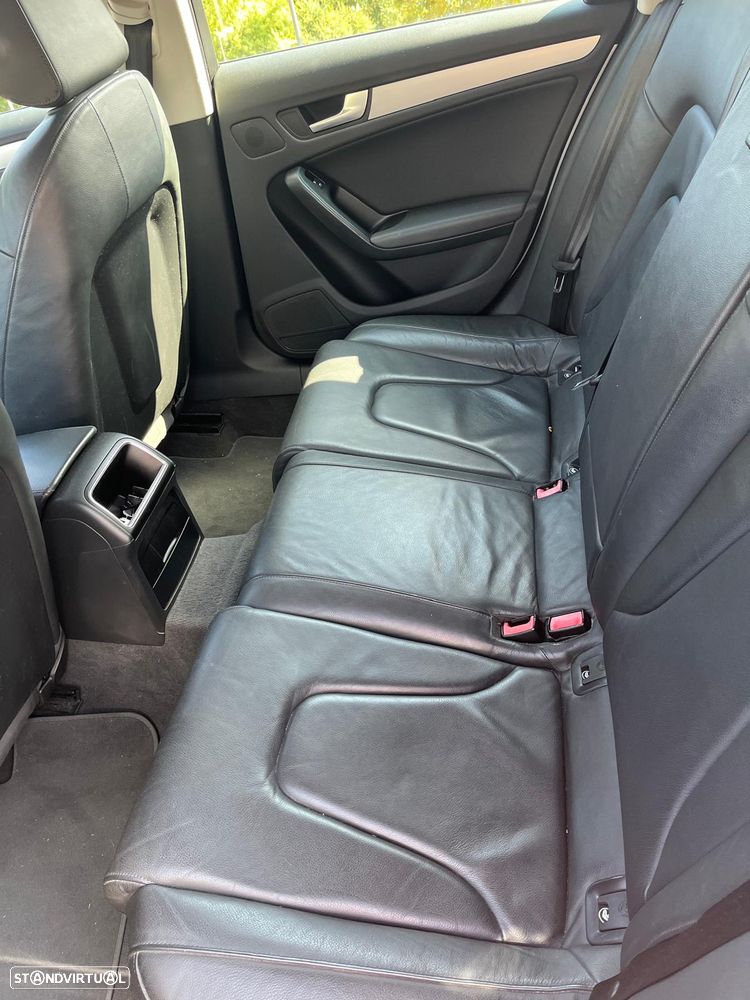 Audi A4 Avant 2.0 TDI - 9