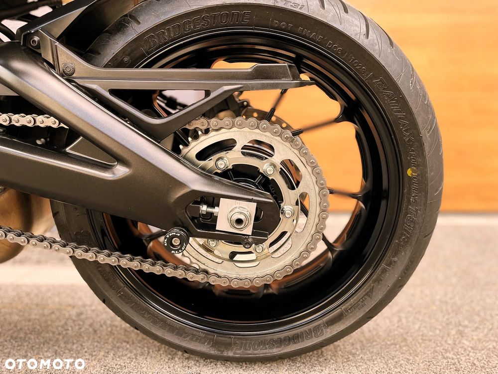 Yamaha MT - 11