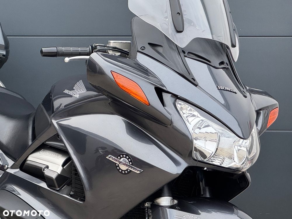 Honda ST - 3
