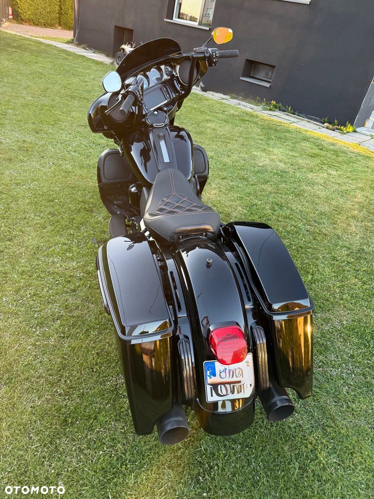 Harley-Davidson FLHTCU Ultra - 7