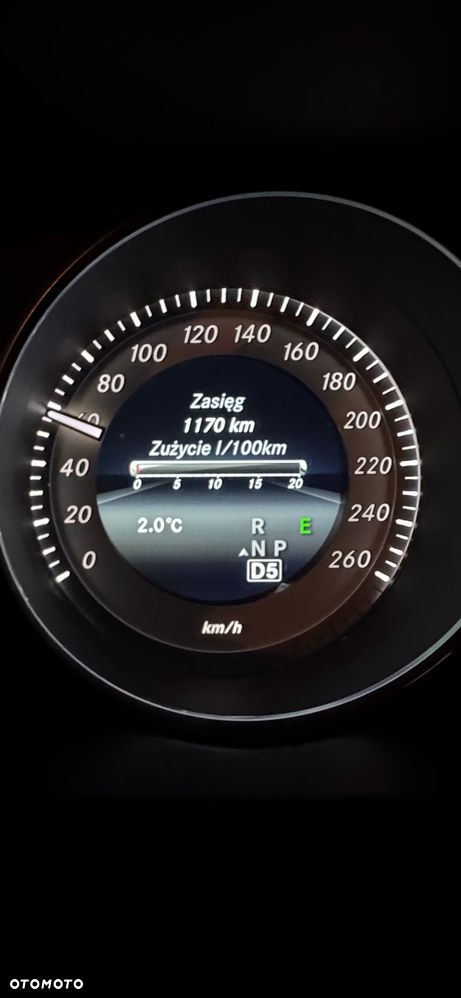 Mercedes-Benz Klasa E 220 CDI 7G-TRONIC - 33