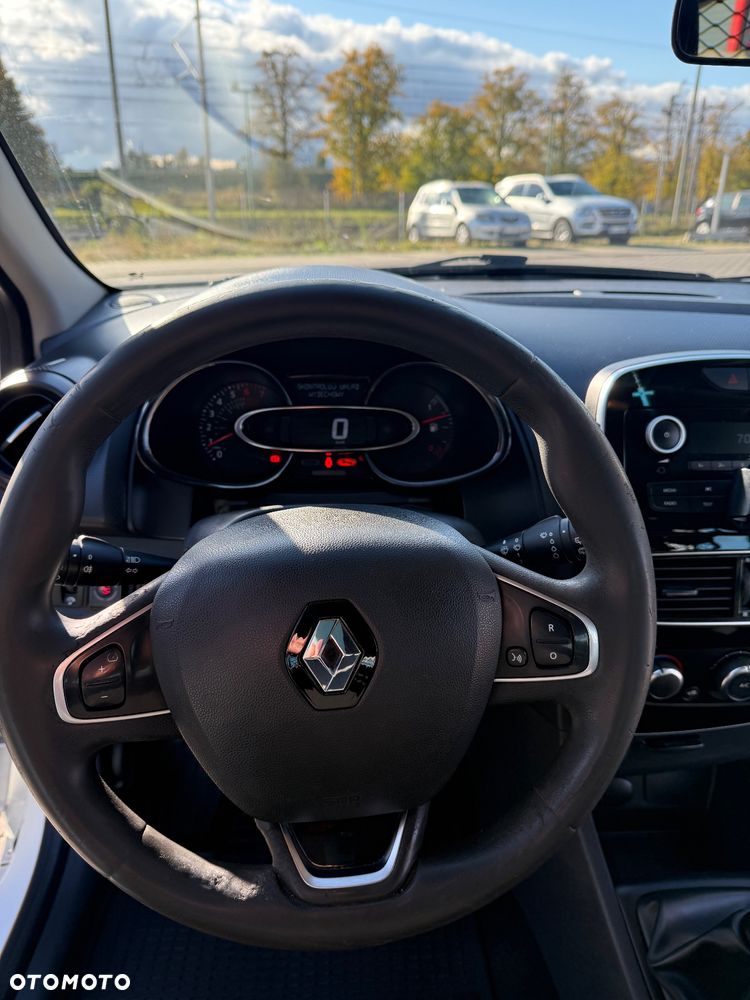 Renault Clio 1.2 16V Life - 12