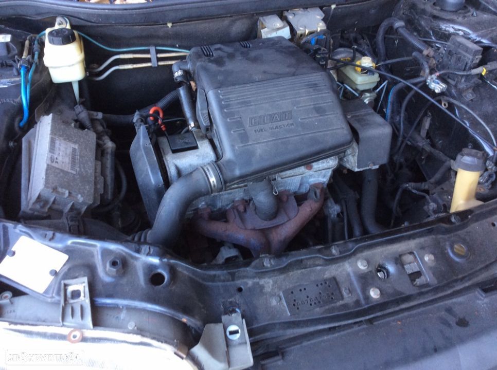 Fiat Punto 1.1 para peças - 2