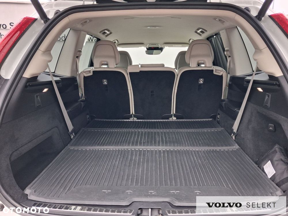 Volvo XC 90 - 36