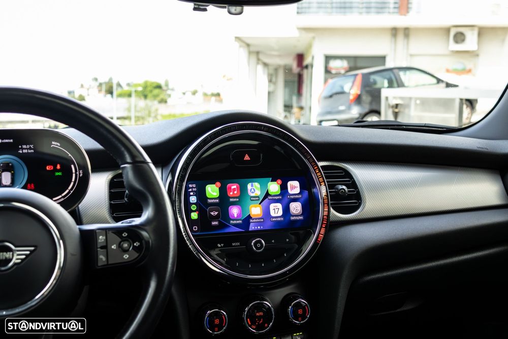 MINI 3 Portas Cooper E Classic S - 35