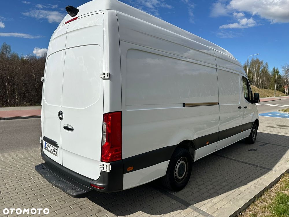 Mercedes-Benz Sprinter - 4