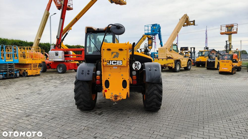 JCB 533 - 105 - 7