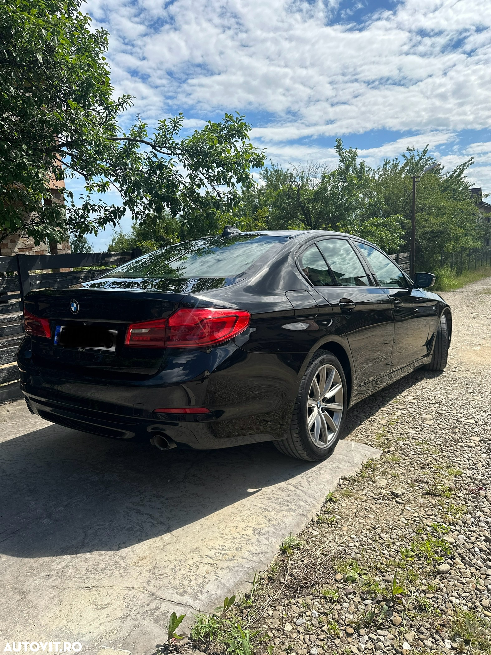 BMW Seria 5 520d AT - 3