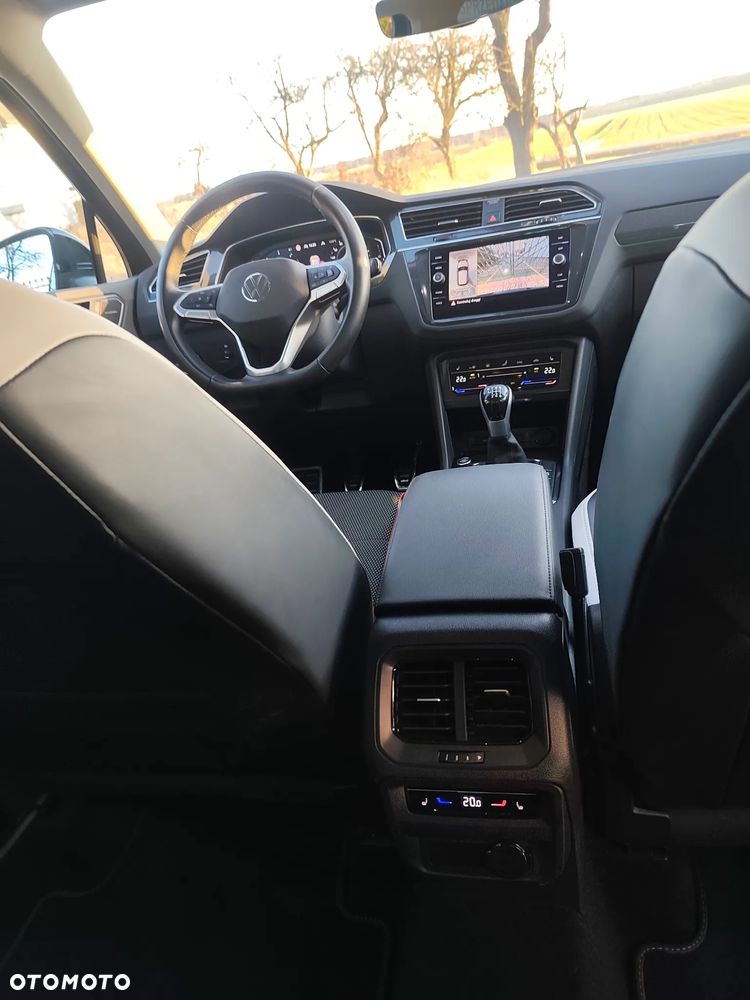 Volkswagen Tiguan 2.0 TDI SCR Urban Sport - 15