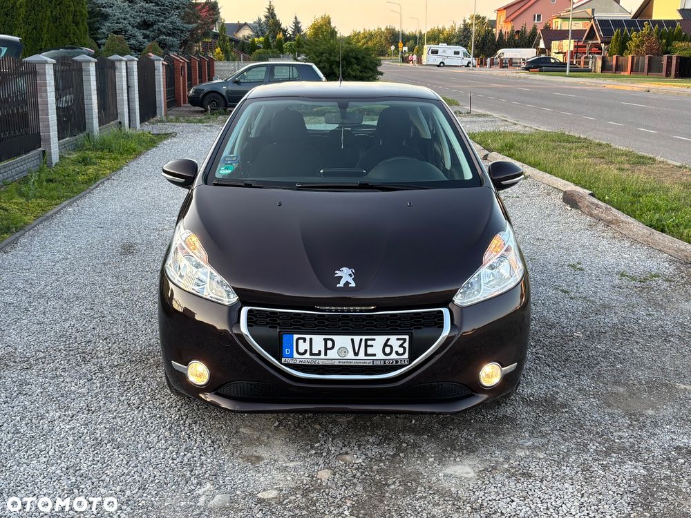 Peugeot 208 - 3