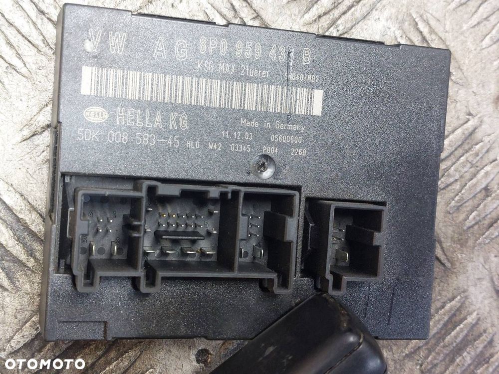 ZESTAW STARTOWY AUDI A3 8P 2.0 FSI 06F906056CP 8P0907279A 8P0920930G - 8