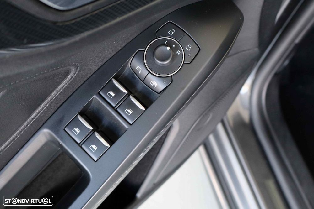Ford Focus SW 1.0 EcoBoost MHEV ST-Line - 19