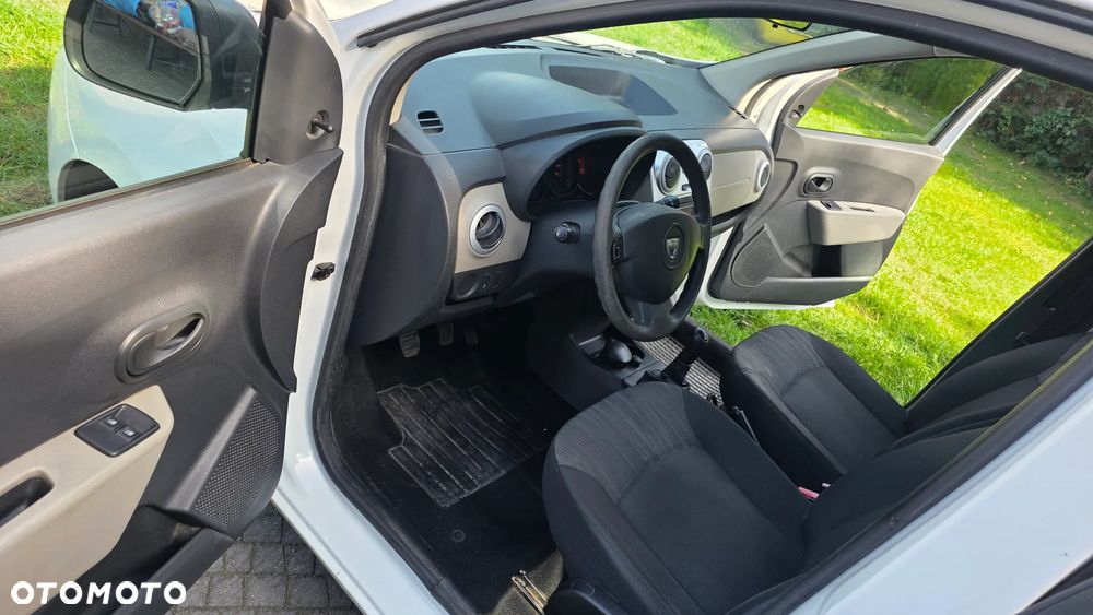 Dacia Lodgy 1.6 MPI 85 Ambiance - 30