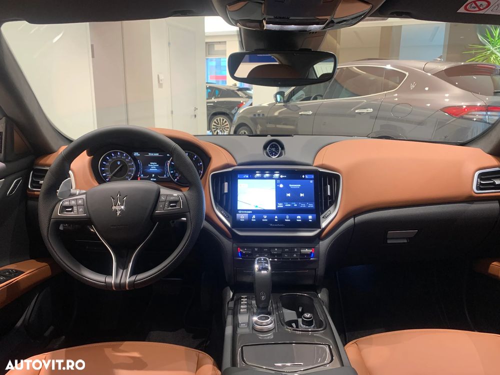 Maserati Ghibli - 9