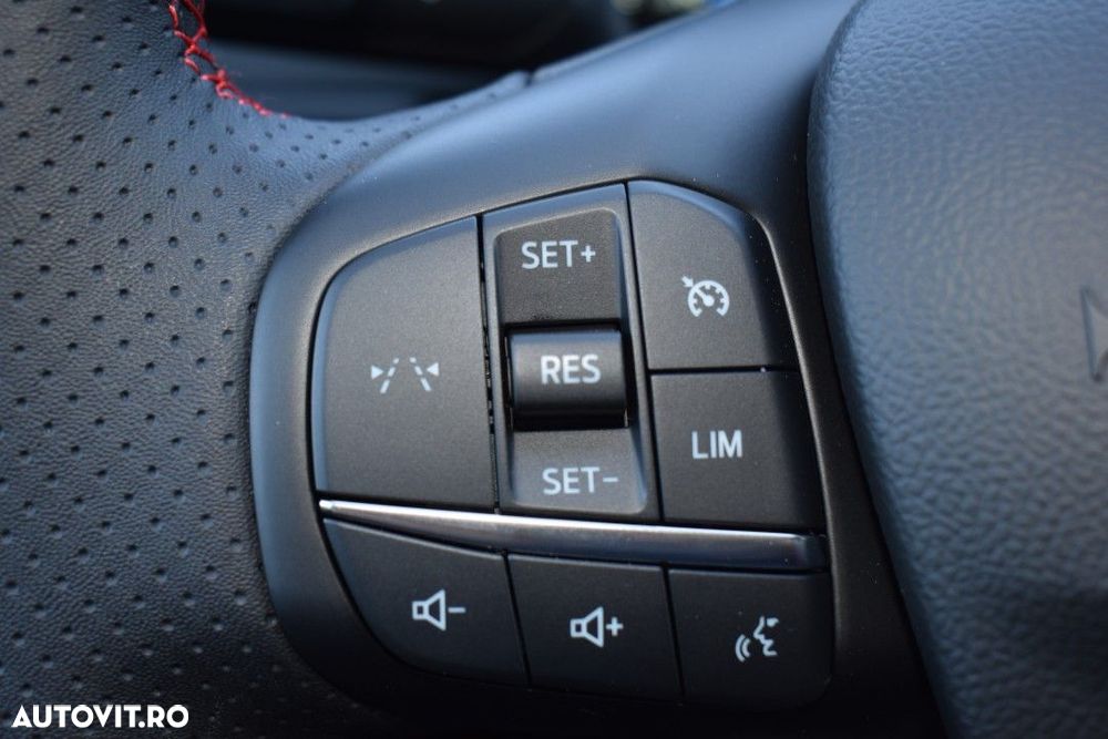 Ford Kuga 1.5 EcoBoost A8 FWD ST-Line - 18