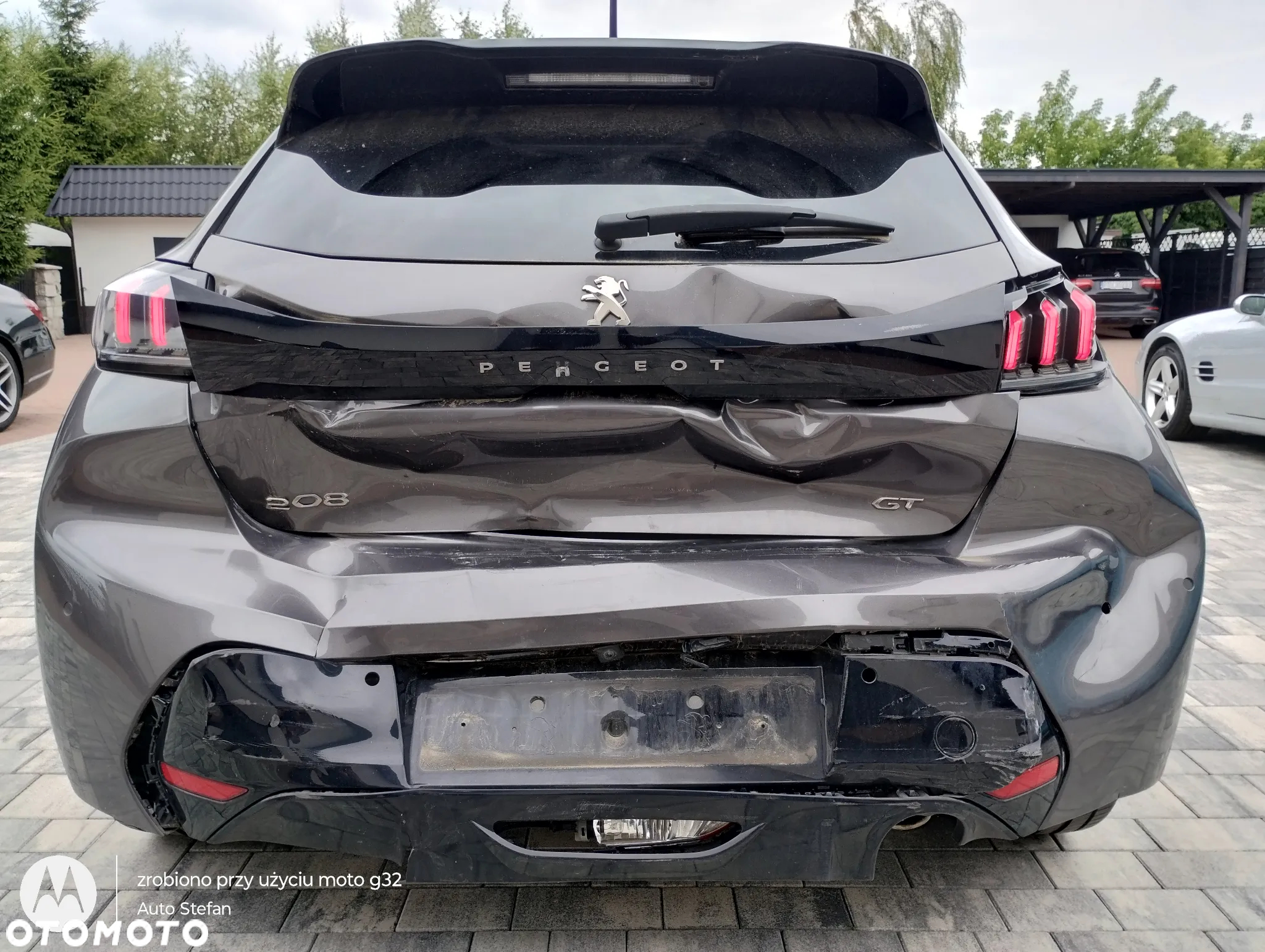 Peugeot 208 PureTech 100 EAT8 GT Pack - 13