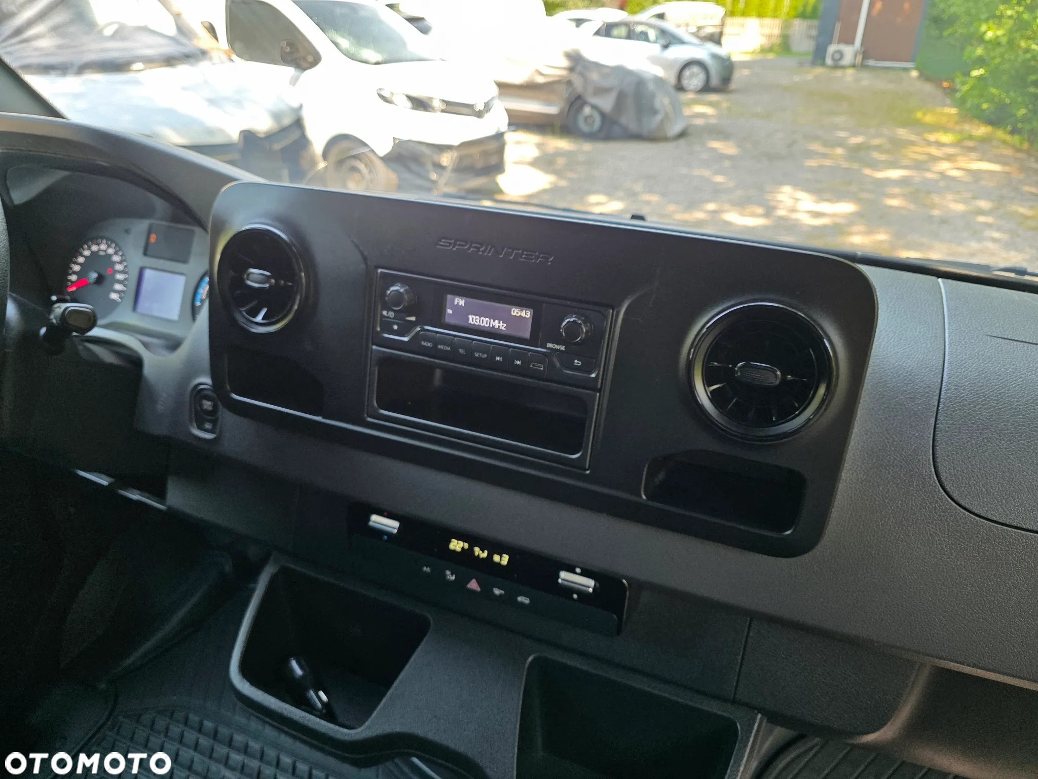Mercedes-Benz SPRINTER - 15