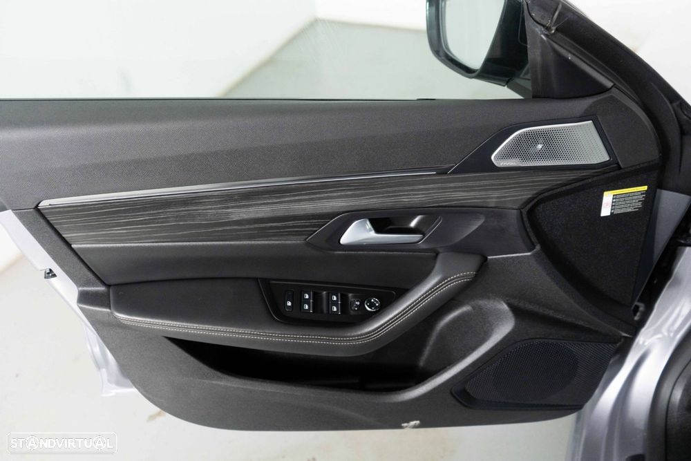 Peugeot 508 SW 1.6 Hybrid GT Pack e-EAT8 - 22