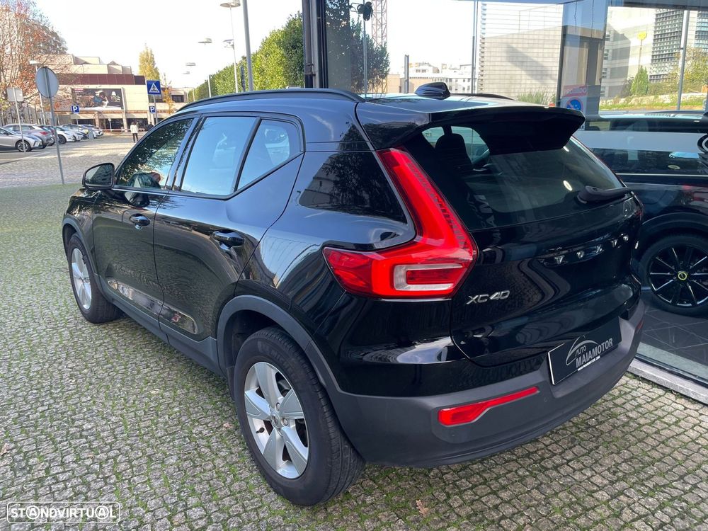 Volvo XC 40 1.5 T2 Momentum Core Geartronic - 15