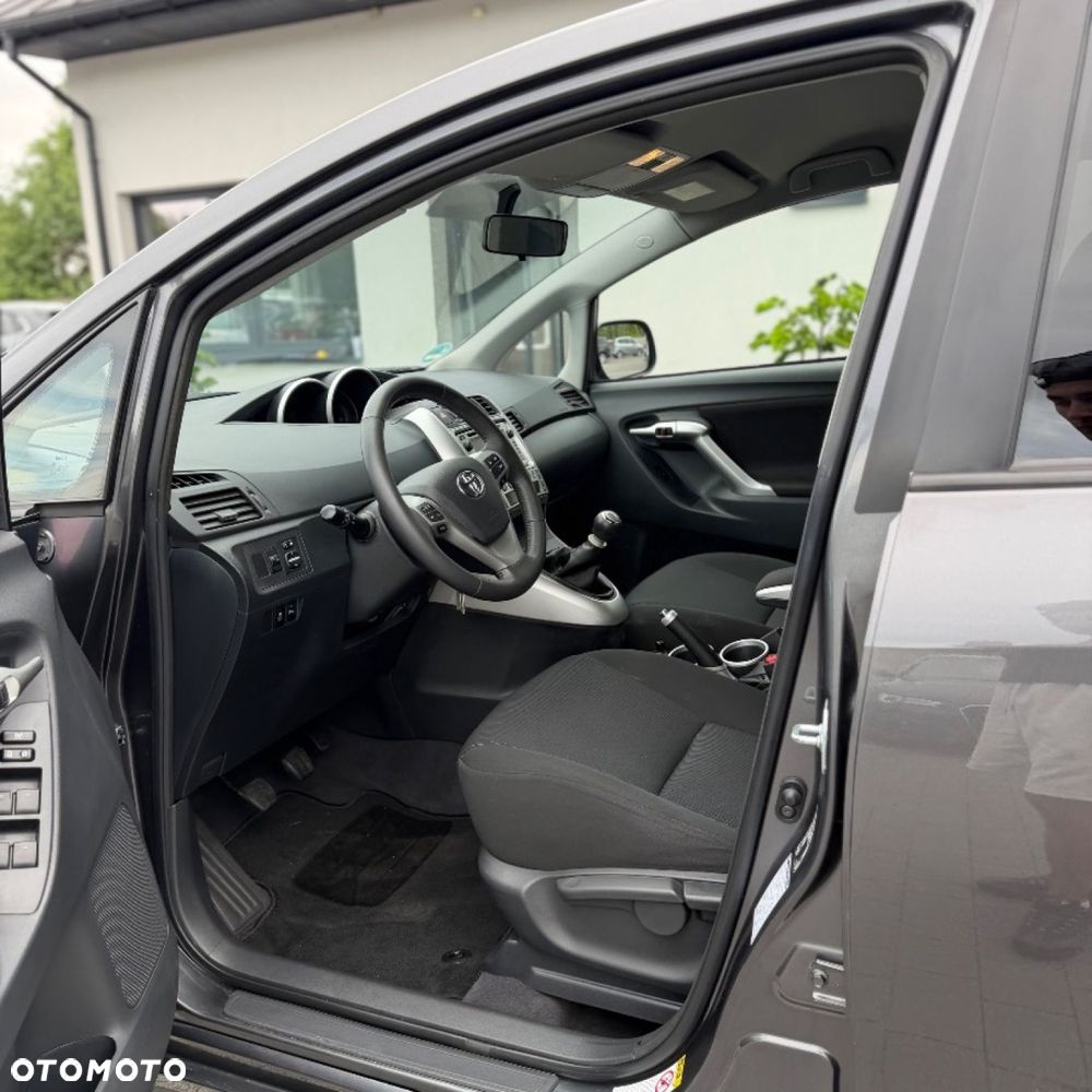 Toyota Verso 1.6 Sprint EU6 - 12