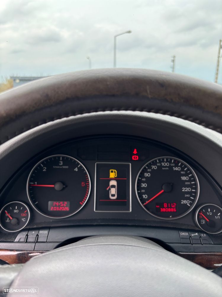 Audi A4 Avant 2.0 TDi - 9